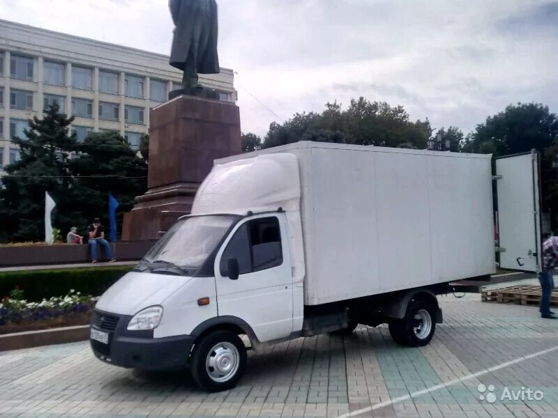 Грузоперевозки дагестан. Старая газель 4 метра. Газель с мебелью. Махачкала продажные бортовые газели за 250000. Газель 4,20 длинномер.
