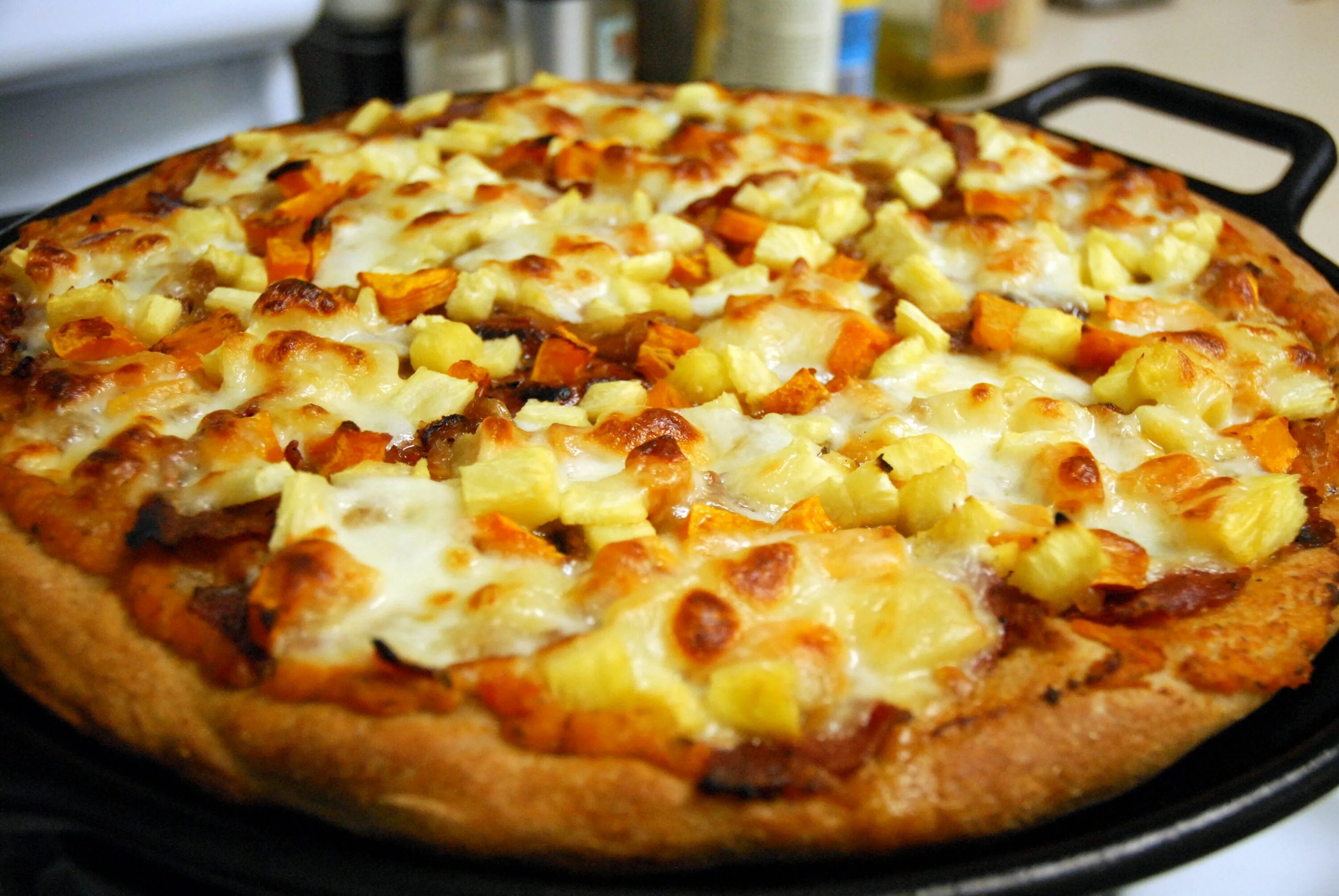"Hawaiian Pizza" Зображення - огляд 5,120 Стокові фото, векторні зображення й ві