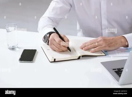 Страница над