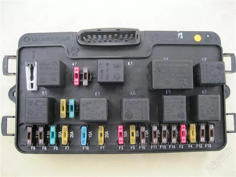 Реле предохранителей 2115. Блок предохранителей ВАЗ 2114. Монтажный блок ВАЗ 2114. Монтажный блок ВАЗ 2115 3722 010. Монтажный блок ВАЗ 2115.
