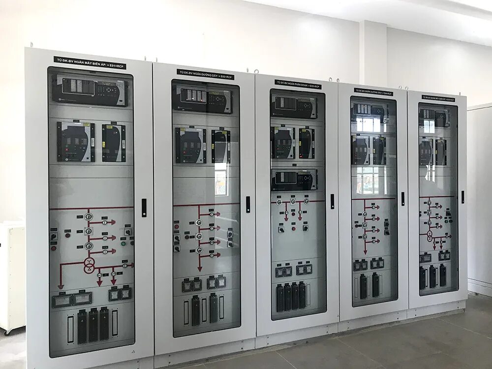 Панель управления трансформатором. Rr1 Control Panel. Пульт управления ЭВ-26. Siemens substation Power Panel. Control housing