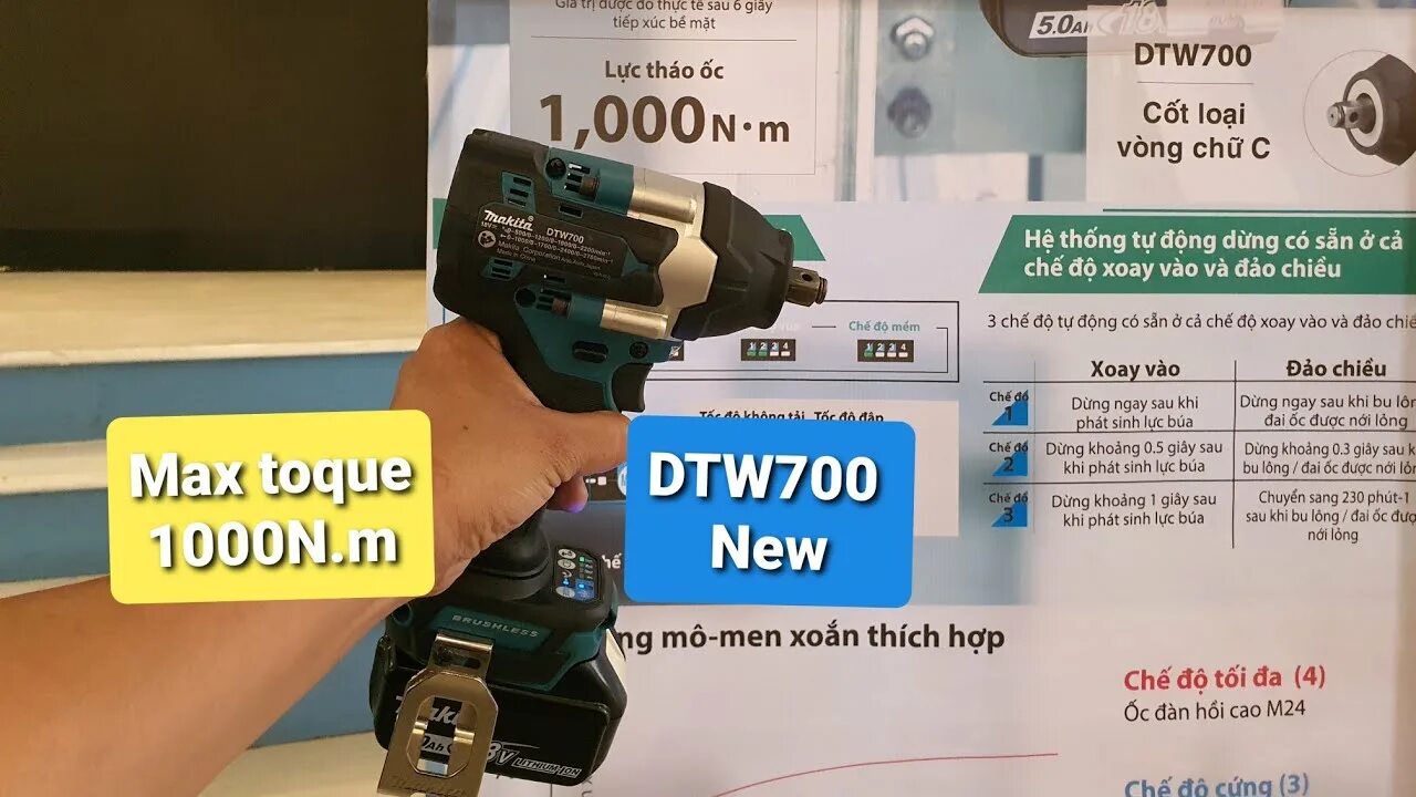 Гайковерт dtw700z. Гайковёрт аккумуляторный Макита DTW 700. Makita DTW 700 шильдик. Makita dtw700z