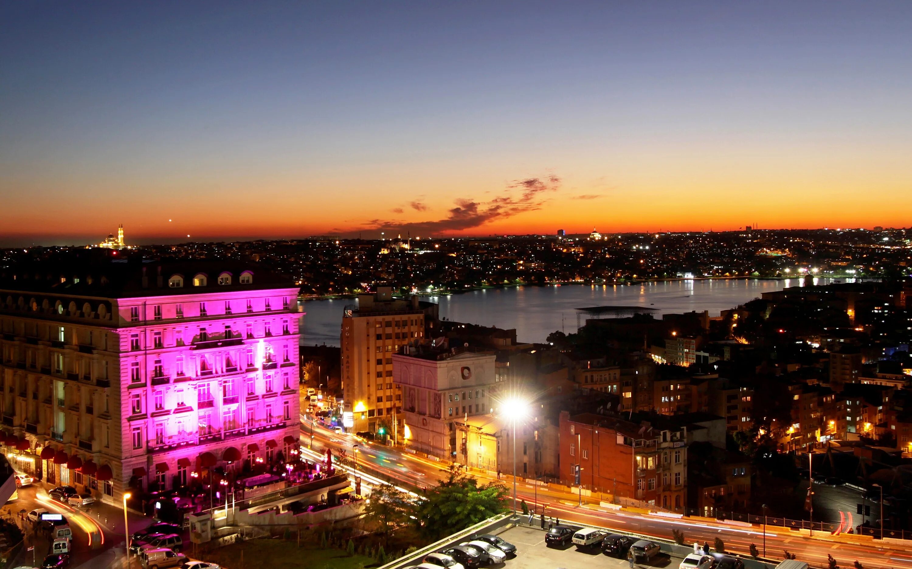 Пера палас отель стамбул. Pera Palace. Palace Hotel Istanbul. Pera Palace Hotel. Отель пера Стамбул.