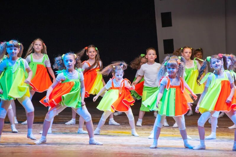 ансамбль современного танца «24 часа». танцевальный нон стоп. хореографический коллектив нон стоп. танцевальный нон стоп. танцевальный нон стоп.