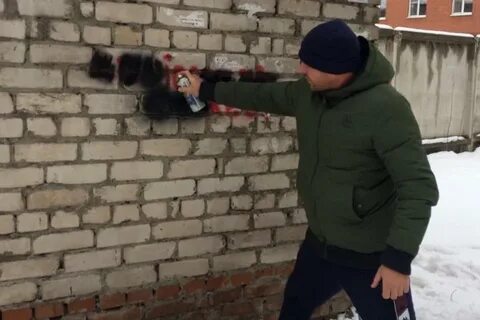 Леня закрасил несколько