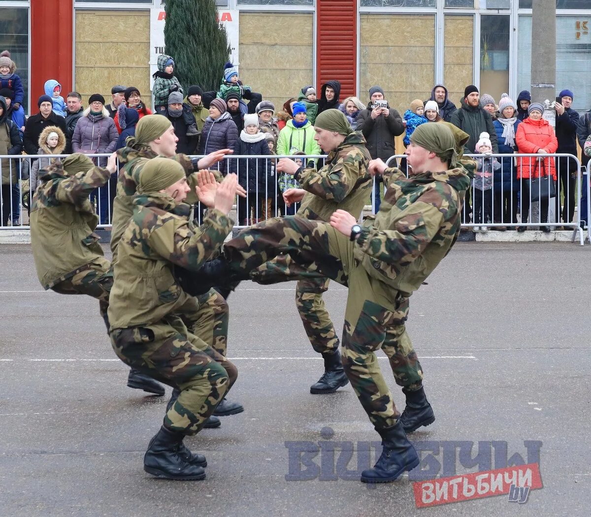 День 22 12 23. ОМОН Витебск. Витебский ОМОН. Празднование 23 февраля фото с друзьями.