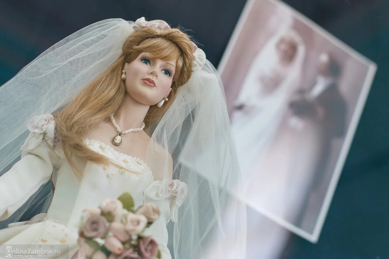 Купить куклу невесту. Кукла невеста. Куколка-невеста. Реалистичные куклы невесты. Невеста как кукла фотосессия.