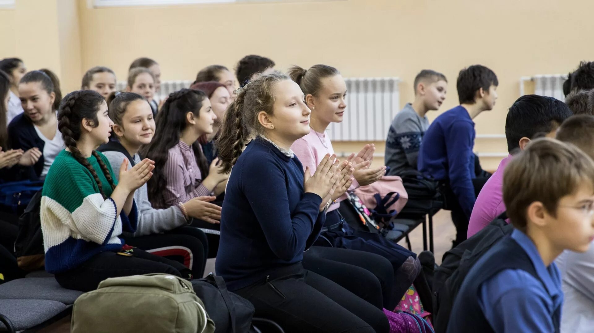 МБОУ Луневская СОШ Солнечногорский район. Лунёвская школа Солнечногорский район. Учителя Луневской СОШ. Директор Луневской школы.