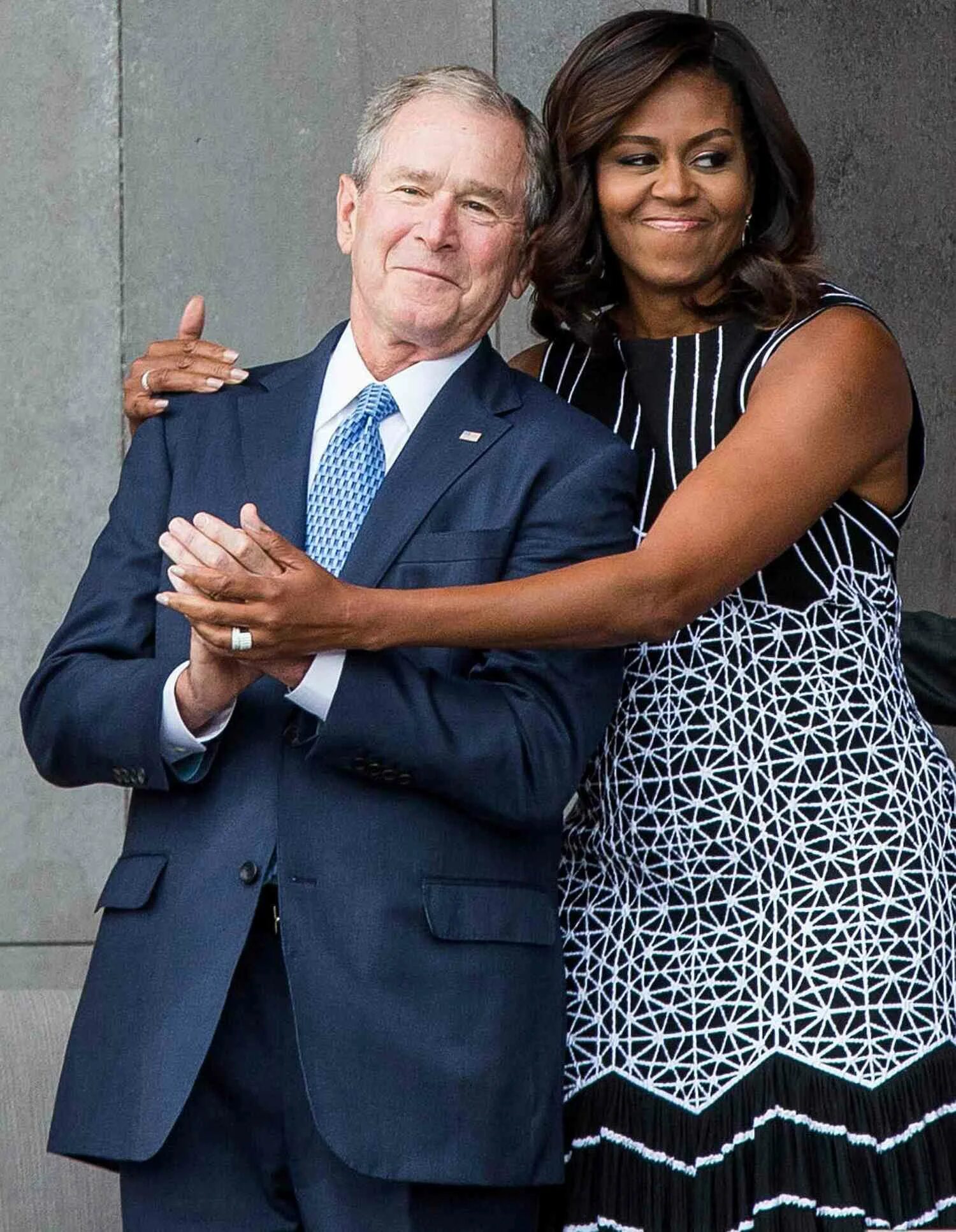 Жена буша старшего. Жена Джорджа Буша. Джордж Буш младший с женой.