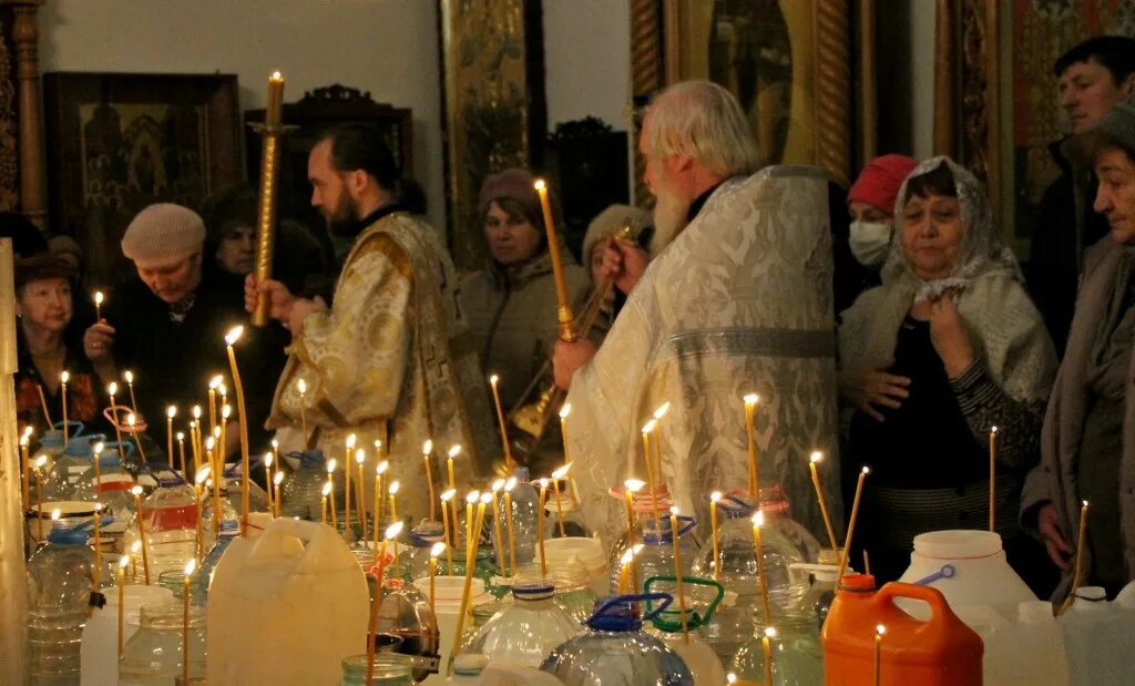 Крещенский сочельник традиции. Крещенский сочельник традиции и обычаи. Крещенский сочельник пожелания. С крещенским сочельником. Сочельник 18.