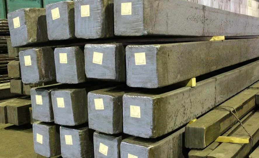 Оцинкованные рулоны по 10 тонн. 60 тонн металла. 60 тонн металла. Лист х/к 0,5х1250х2500 ст 08пс оцинк. Куча металлолома.