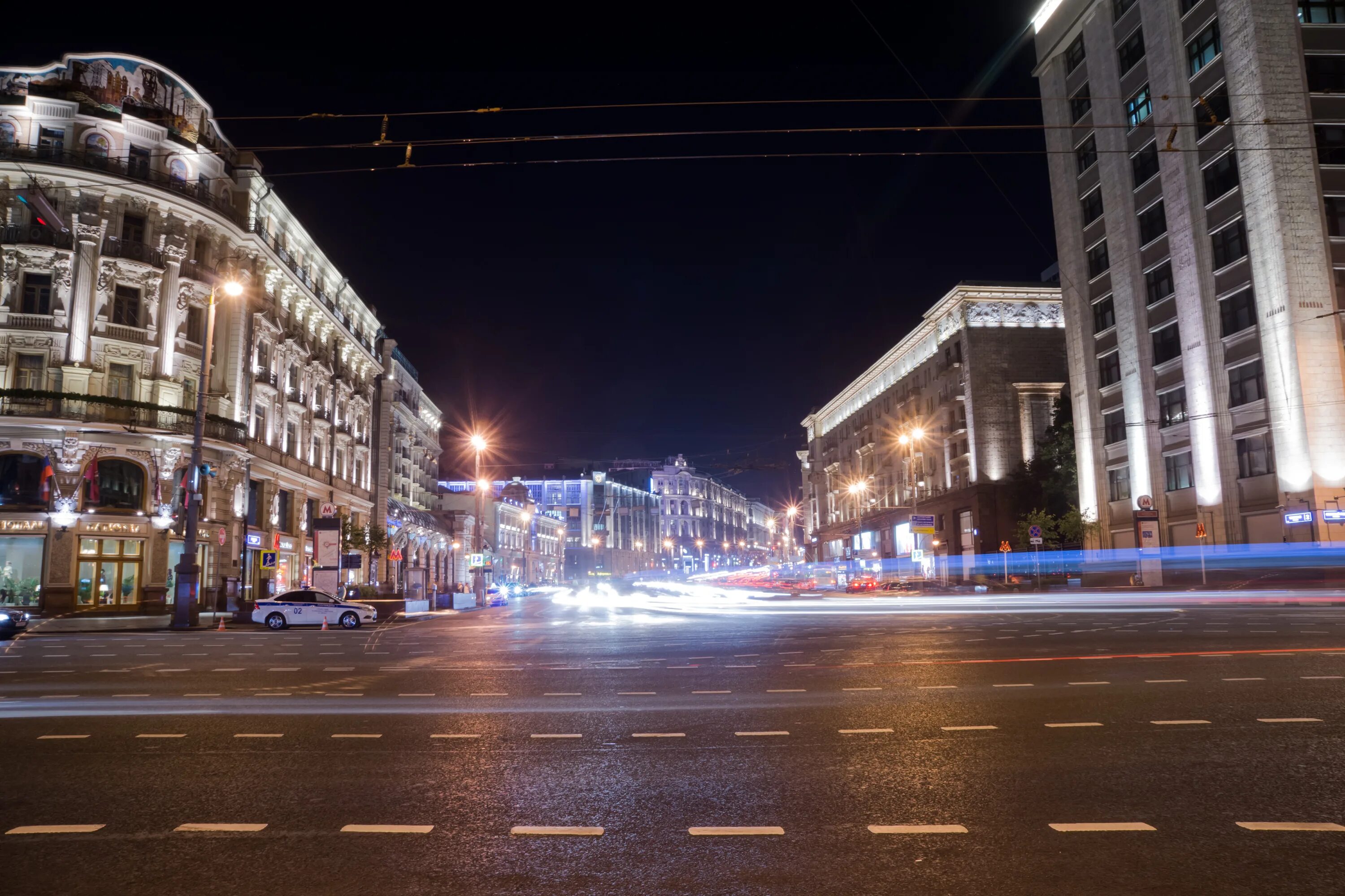 Стильные улицы москвы. Тверская улица Москва. Ночная Москва Тверская улица. Ночная Тверская Ямская улица. Тверская улица Санкт-Петербург.