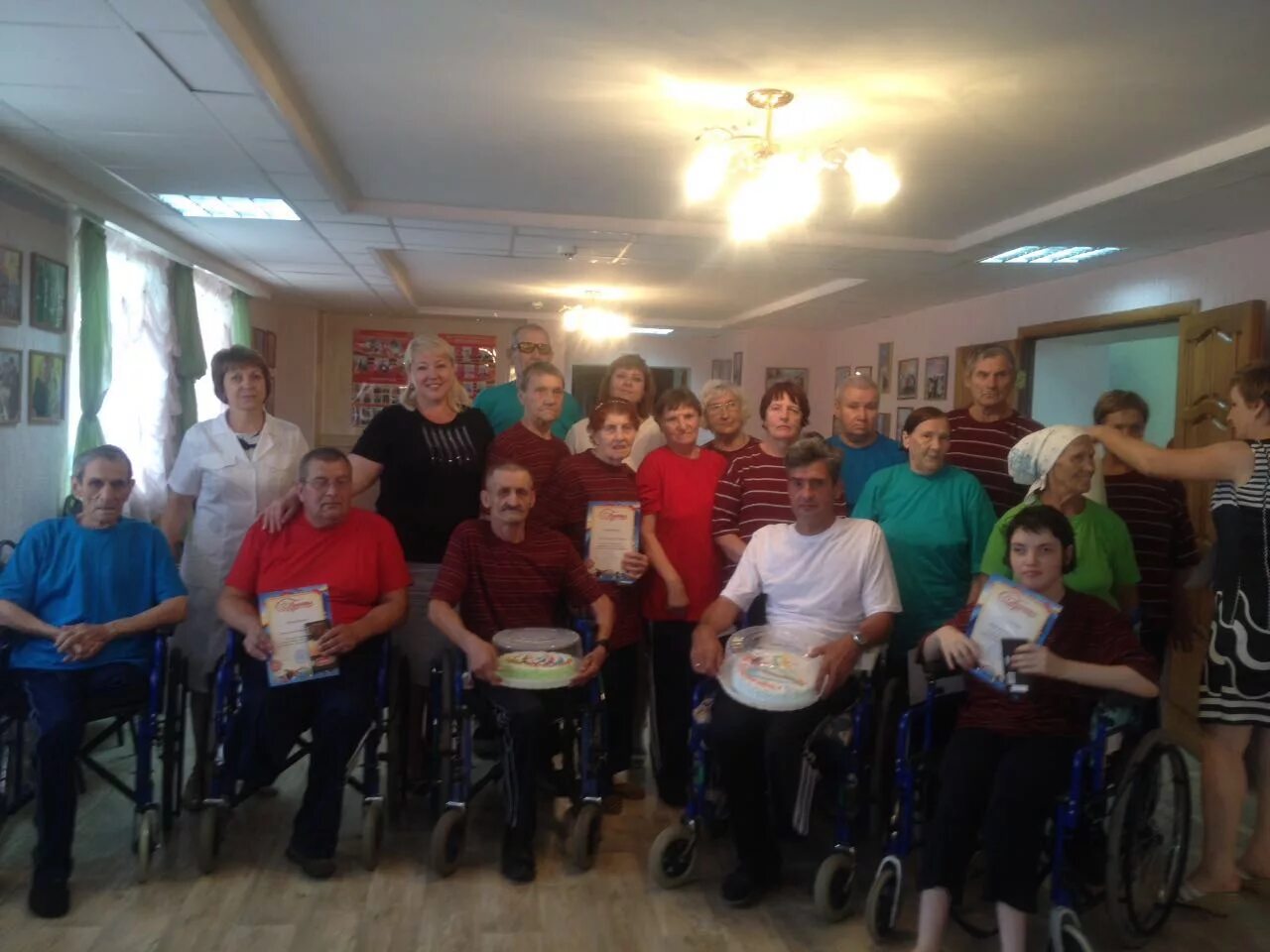 Балаково саратовская область дом престарелых. Балаково саратовская область дом престарелых инвалидов. Балаковский интернат для престарелых и инвалидов. Дом-интернат для престарелых и инвалидов балаково. Балаковский интернат для престарелых.