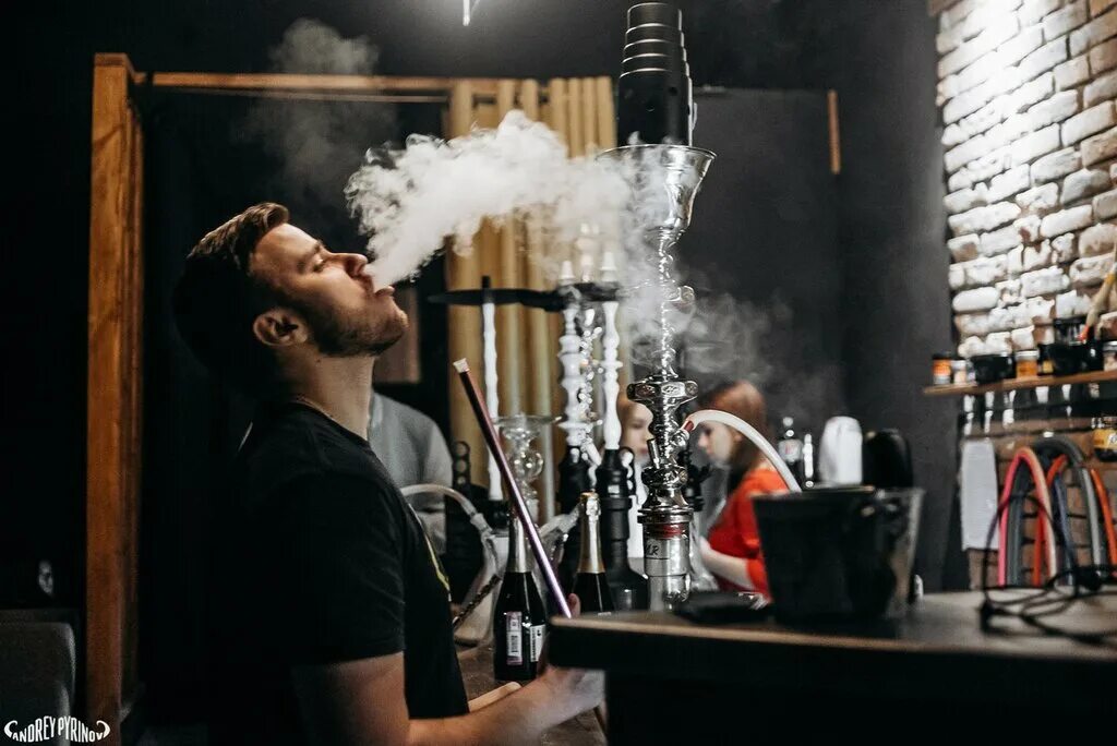 Smoke House Воронеж. Hookah Smoke кальян. Воронеж средне-Московская улица 12в Smoke House. Кальянная Смок Хаус в Москве. Дымный угар