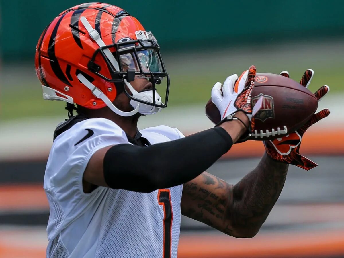 Chase going. Jamar chase. ja&#039;marr chase, wr, bengals. чейз моран. chase arcanghel.