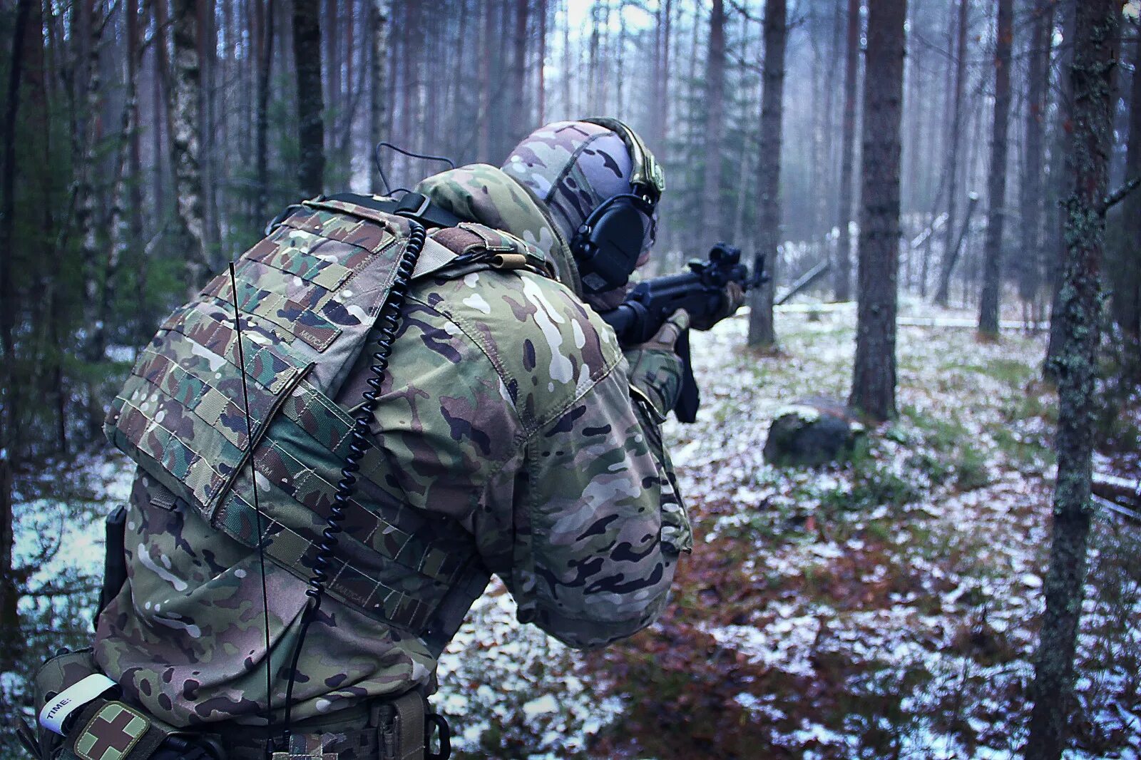 Тактический страйкбол. R karbid Plate Carrier. Спецназ Black Multicam. ССО страйкбол. Multicam ССО.