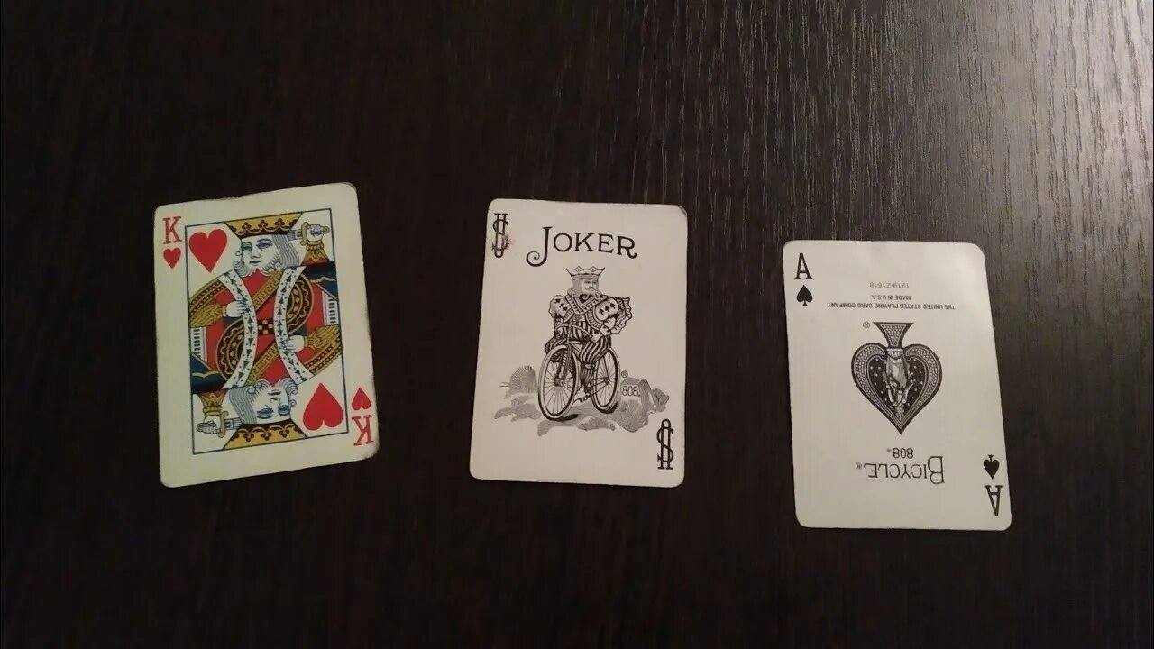 Карты для фокусов. Фокус с картой угадаю. Нинтендо ханафуда» — японской разновидности игральных карт «карута». Фокус карты три колоды. Hanafuda масти.