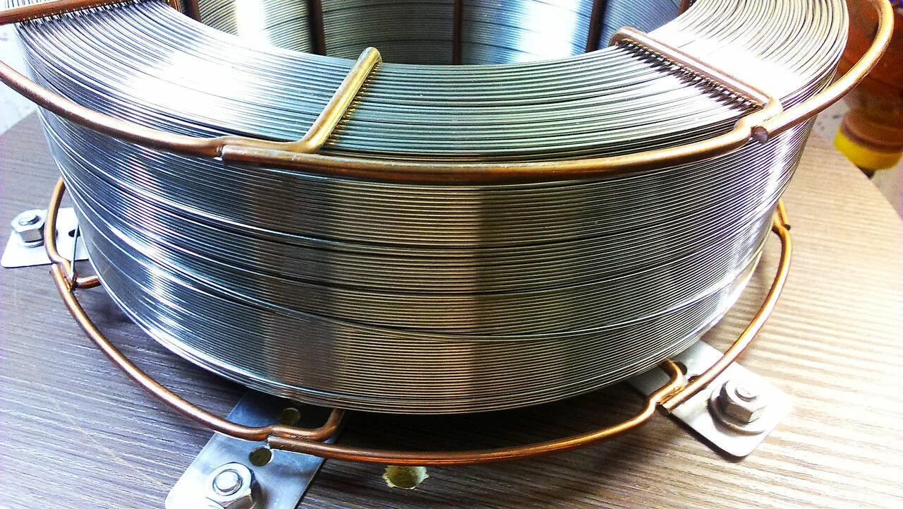 Проволока св 08а. Св-08га сварочная проволока. проволока 3 св-08га. проволока св08га 3 мм. проволока св08г2с полированная.