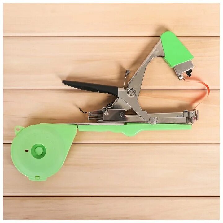 степлер - подвязчик растений. инструмент для подвязки растений садовый инструмент тапенер. тапенер для подвязки растений sg 8001. степлер тапенер для подвязки растений. степлер тапенер.