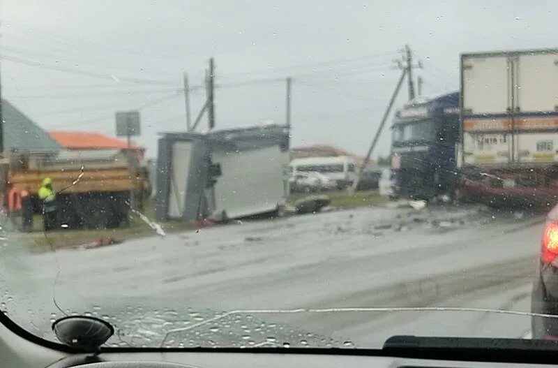 Пробка м5 сызрань сейчас. Пробки трасса м5 Сызрань Тольятти. Трасса м5 Тольятти фуры. Пробки на трассе м5 Тольятти Сызрань. Пробка на трассе м5 в Тольятти.