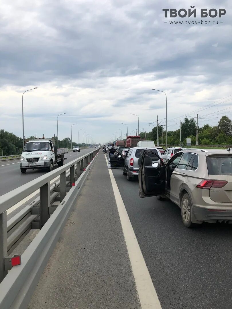 Борский мост Нижний Новгород. Борский мост Нижний Новгород сейчас. Пробки на Борском мосту Нижний Новгород. Пробки на Борском мосту.