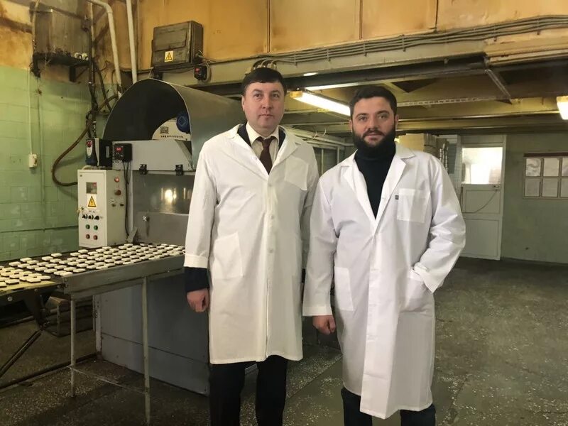 Кондитерская покровск энгельс. Ооо кондитерская фабрика. Кондитерская покровск энгельс. Кондитерская покровск энгельс. Кондитерская фабрика покровск энгельс директор.