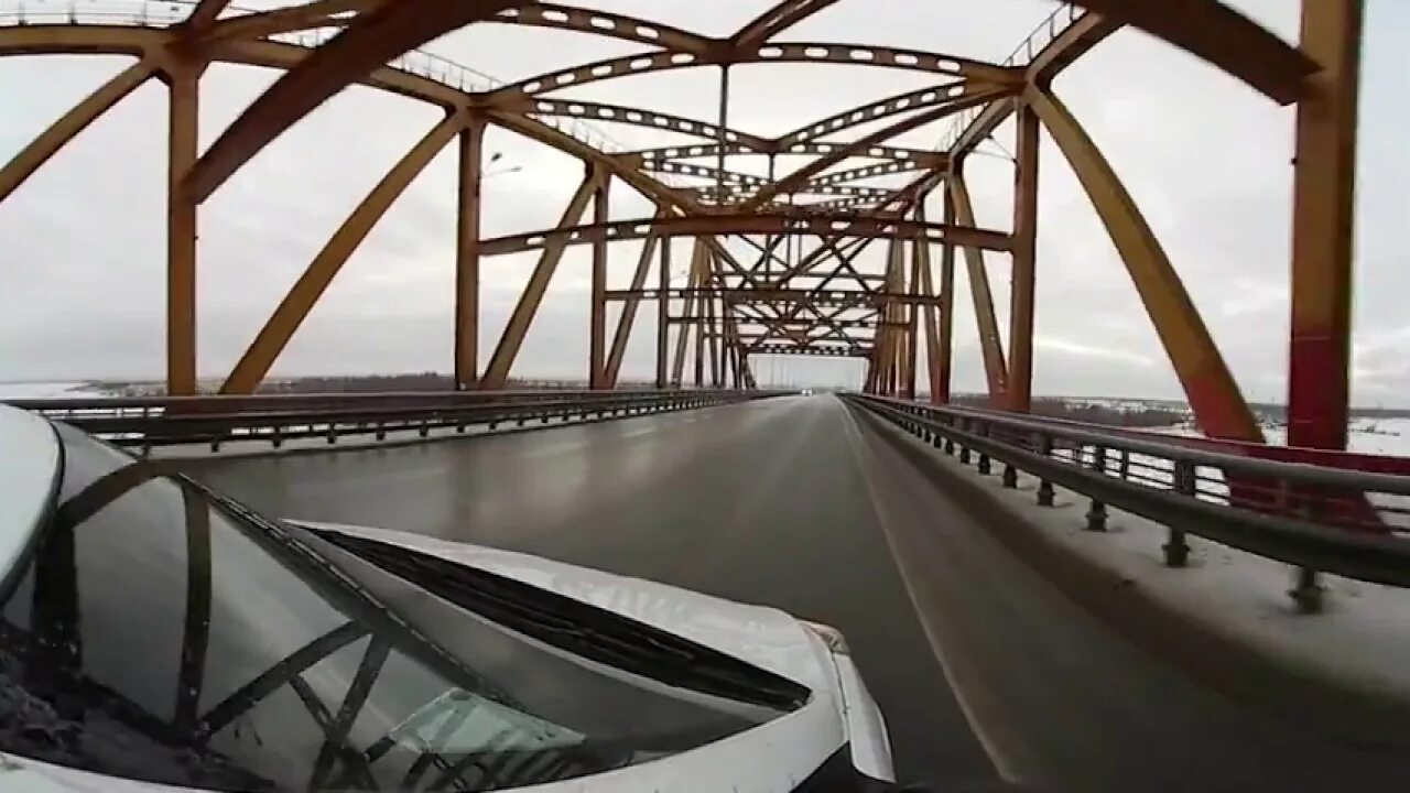 Ханты-Мансийск мост красный дракон. Красный дракон мост через Иртыш. Ханты-Мансийск мост через Иртыш. Автомобильный мост через Иртыш «красный дракон».