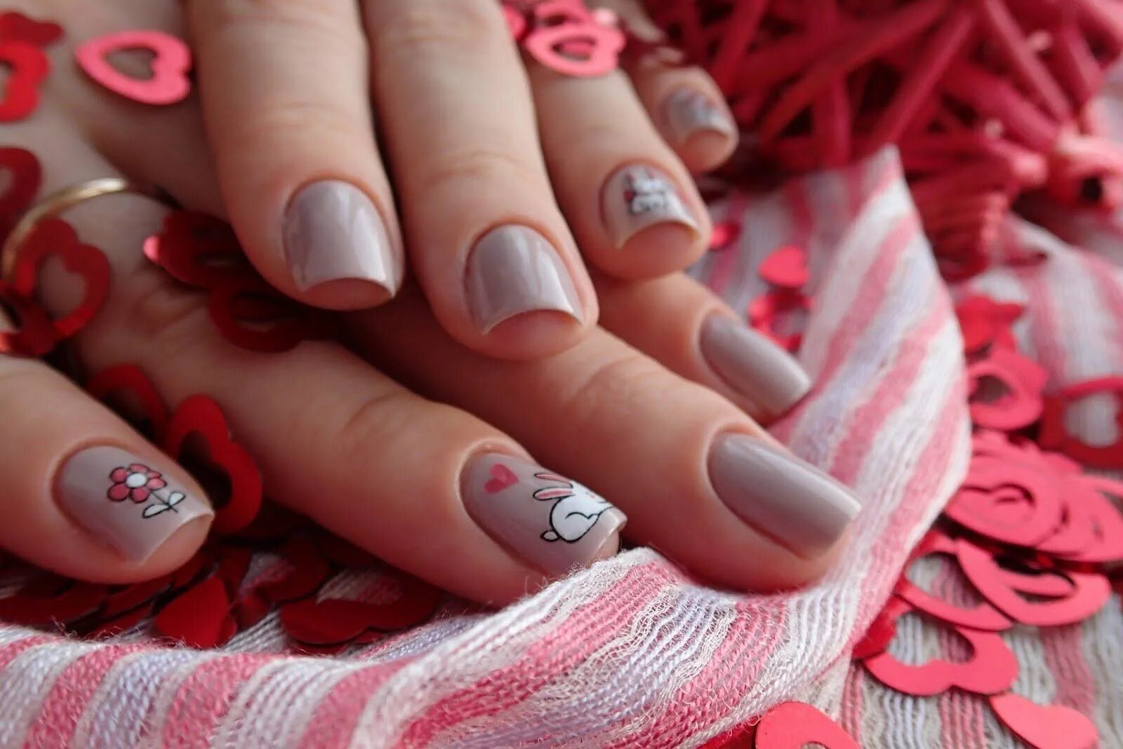 Наращивание ногтей для детей. Детский маникюр френч. Ногти для девочек. Детские ногти наращивание. Детский маникюр.