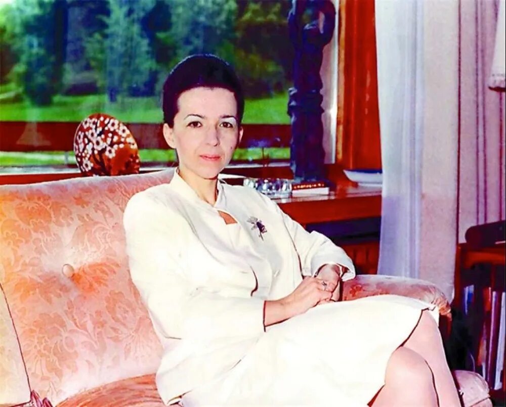 Дочь живкова. Министр культуры живкова. Живкова. Живкова. Живкова.