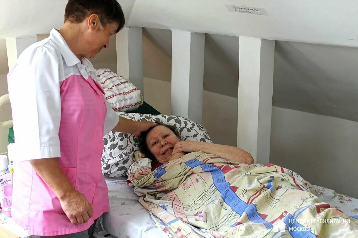 дом престарелых для лежачих. хоспис для лежачих больных. дом престарелых пансионат для пожилых. пансионат для пожилых. дом интернат для лежачих больных.