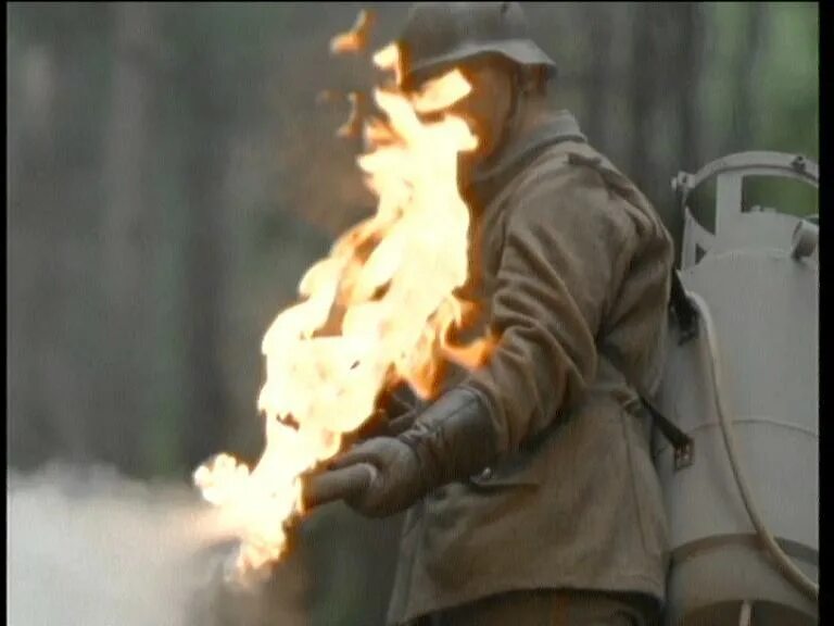 Неси огнемет. Flammenwerfer 35 огнемет. ранцевый огнемет flammenwerfer 41. ранцевый огнеиеь flammrnwerfer 35. ганс неси огнемет.