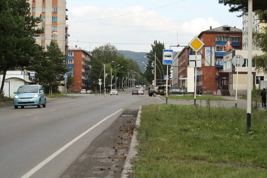 Мыски Кемеровская область. Мыски поселок ГРЭС. Мыски площадь города. Поселок Мыски Кемеровская область.