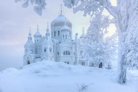 Рядом белая зима