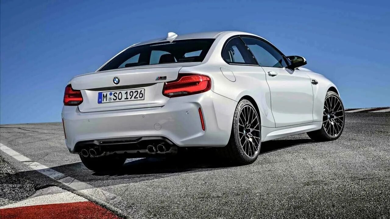 Бмв м3 компетишн цена. BMW m2. BMW m2 2018. BMW m2 2019. BMW m2 f87 Competition.