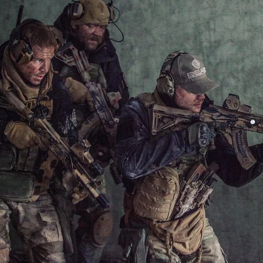 Анимационный ролик чвк. Чвк bear тарков. сериал рейд тарков. escape from tarkov фильм. escape from tarkov raid фильм.
