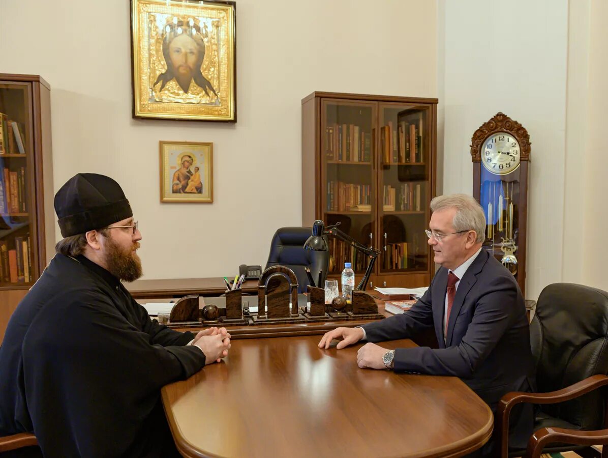 Русская православная церковь управлялась. ФХУ РПЦ. Финансово-хозяйственное управление РПЦ. Руководитель ФХУ РПЦ. Начальник финансового управления РПЦ.