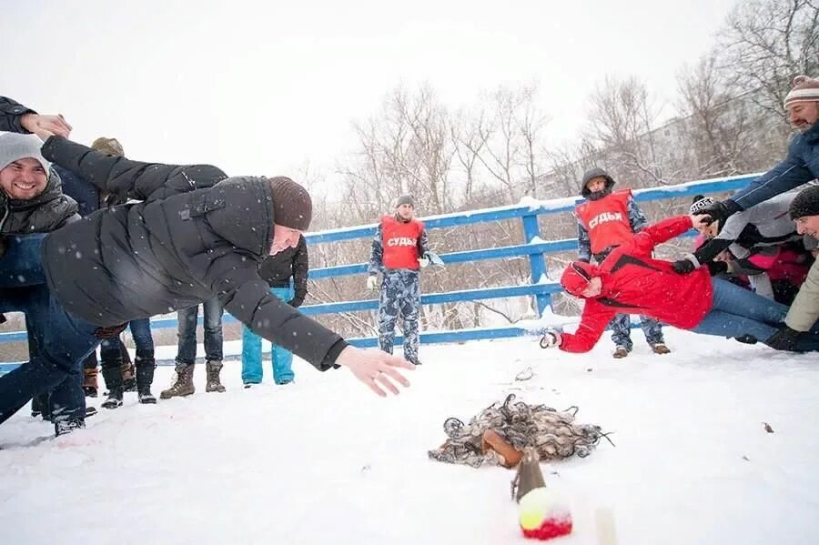 Зимний тимбилдинг. Тимбилдинг зимой на природе. Зимний тимбилдинг на природе конкурсы. Зимний тимбилдинг на природе зимой.