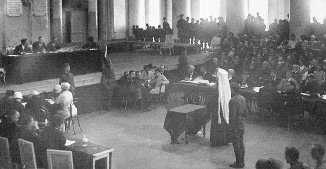 Процесс над духовенством петроград 1922. Процесс над духовенством петроград 1922. Суд над церковниками 1922 год. Суд над церковниками 1922 год. Адвокатура 1922 года.