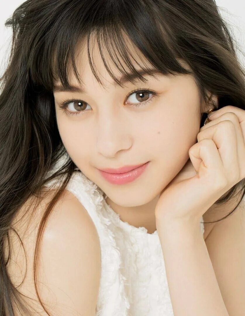 1 ая женщина