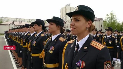 Участница парада