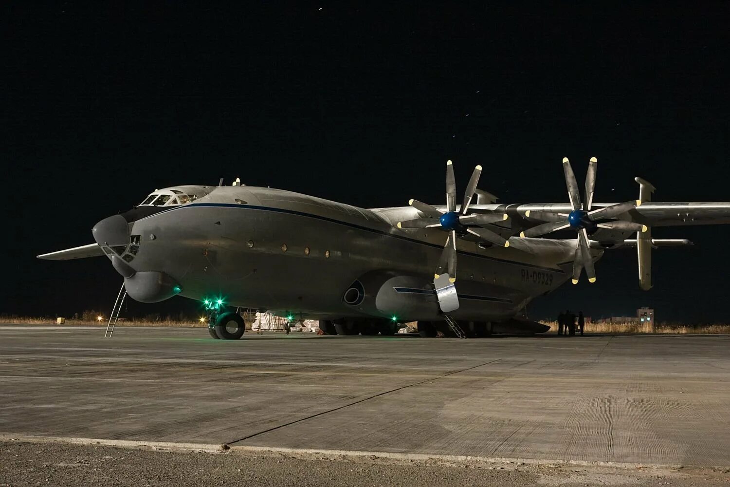 Бериев а-40. Ан 44. Ан-140 шасси. Авакс ан-74. Ан-22 антей.