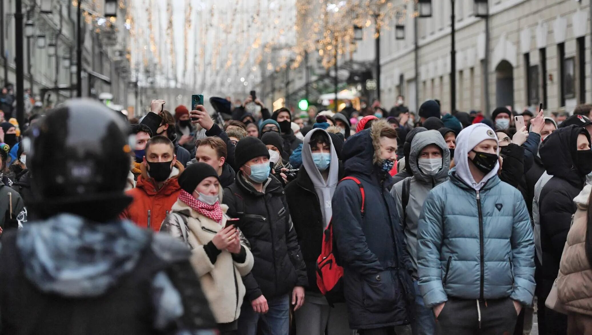 Последние новости сайта риа новости. Митинг. Митинги в России. Москва много людей. Молодежные протесты.