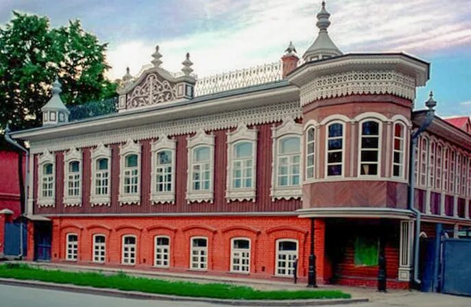 Дом купца селиверстова тюмень. Усадьба буркова тюмень. Тюмень сибирская усадьба. Дом купца деева томск. Усадьба буркова тюмень.