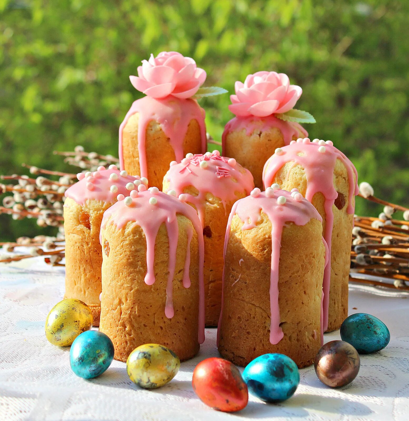 Пасхальный кекс. Мини пасха. Мини пасха. Пасхальные мини куличи. Пирожное пасхальное яйцо.