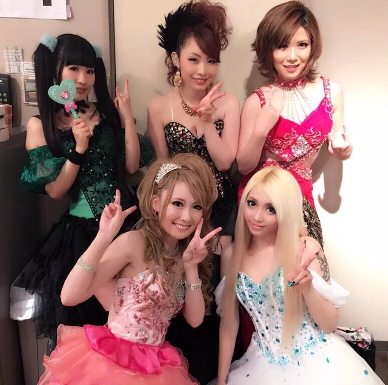 Группа Aldious. Aldious Yoshi. Narumi Aldious Happy. Aldious - determination.