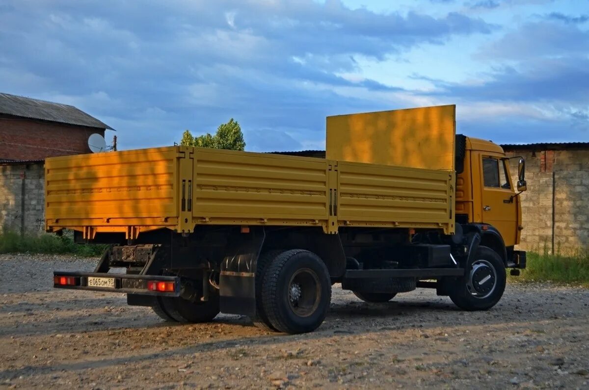 Камаз 43253 cummins. Камаз 4325 бортовой. камаз 43253 бортовой. камаз двухосный бортовой 43253. камаз 43253 самосвал сельхозник 4х2.