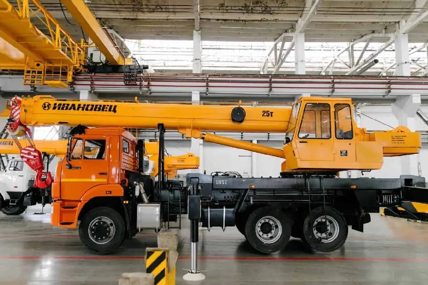 Автокран ивановец 40т. Камаз кс 45717. Кс-65740-8 ивановец. Автокран ивановец кс-35714. Ивановец кс-45717к-3.