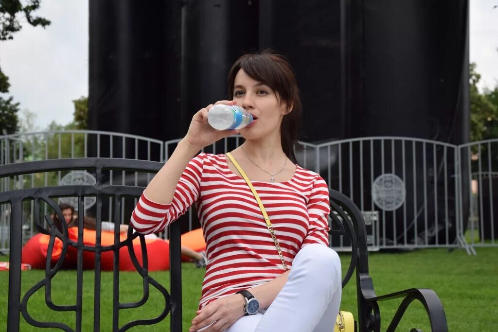 Лена миро фото. Статья миро. Miro выступление анна. Блоггер лена миро. Елена миро блоггер.