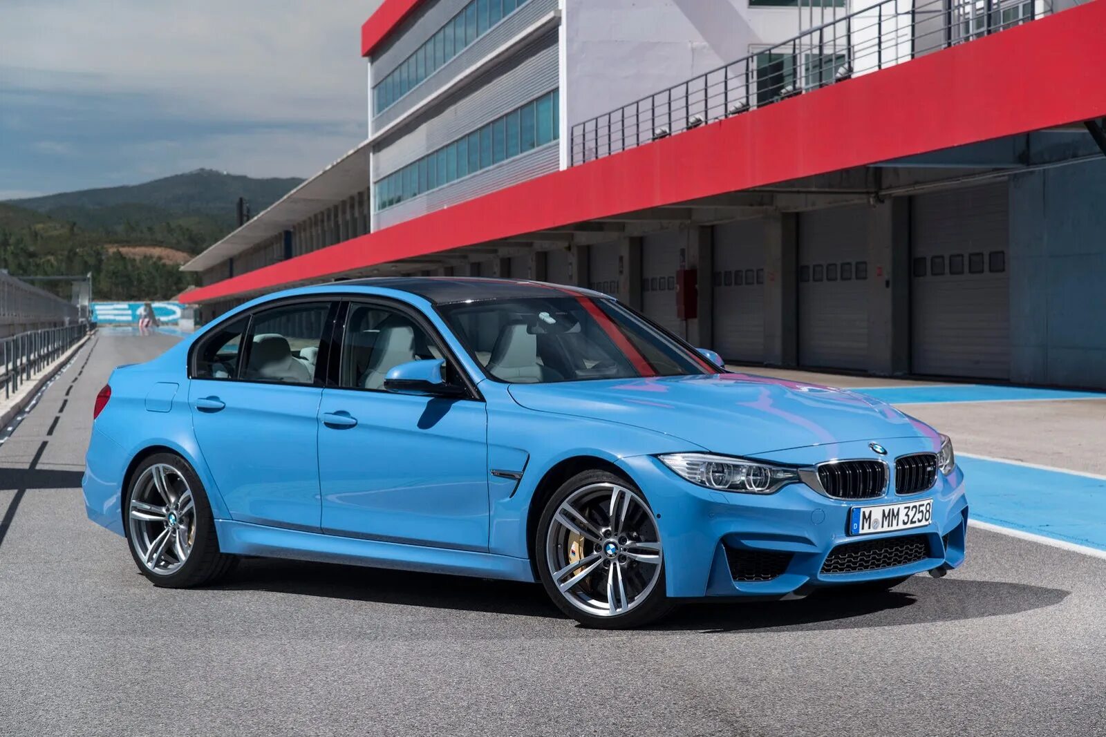 2015 3 4. BMW m3 sedan 2015. BMW m3 f80 2015. М3 f90 BMW. BMW m3 2017.