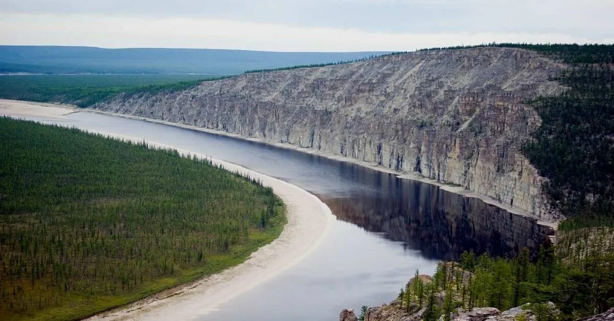 Люди реки лена. Река Лена. Река Лена в Якутии. Реки России Лена. Сибирь река Лена.